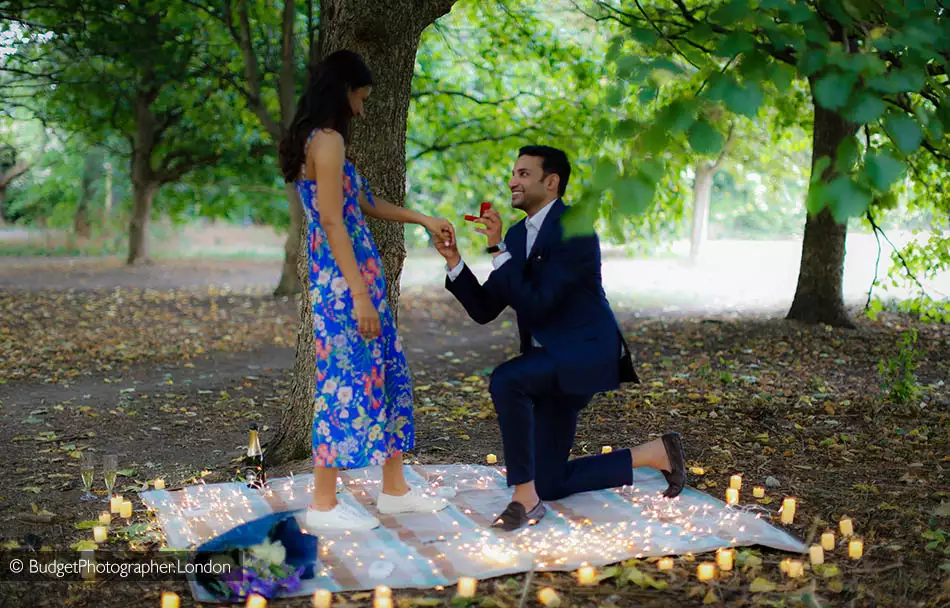 Romantic marriage proposal photos in Hyde Park
